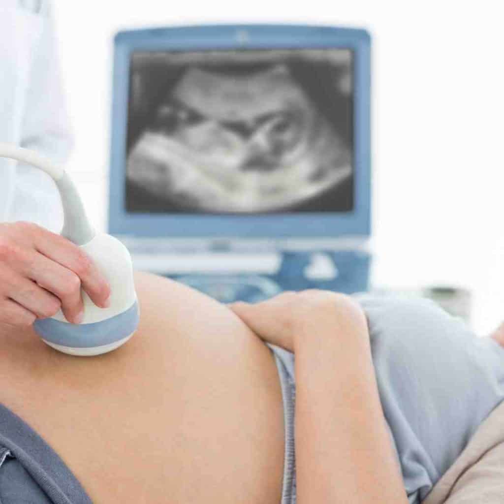 Chequeos médicos embarazo después de los 45